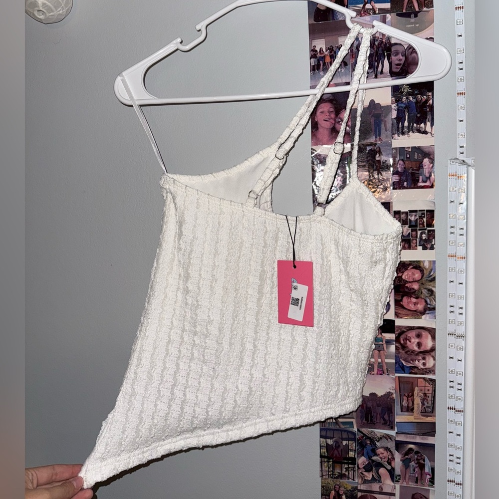 NWT Edikted Asymmetrical Top - Picture 3 of 6